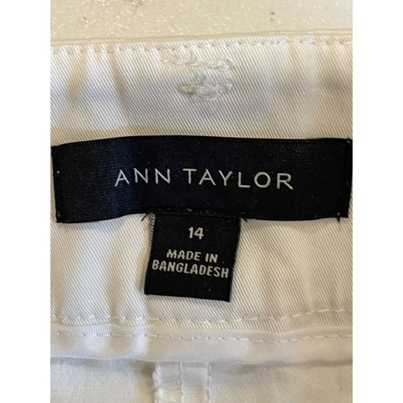 Ann Taylor Womens Chino Shorts Mid Rise Lightweight Stretch White Size 14 - Picture 7 of 8